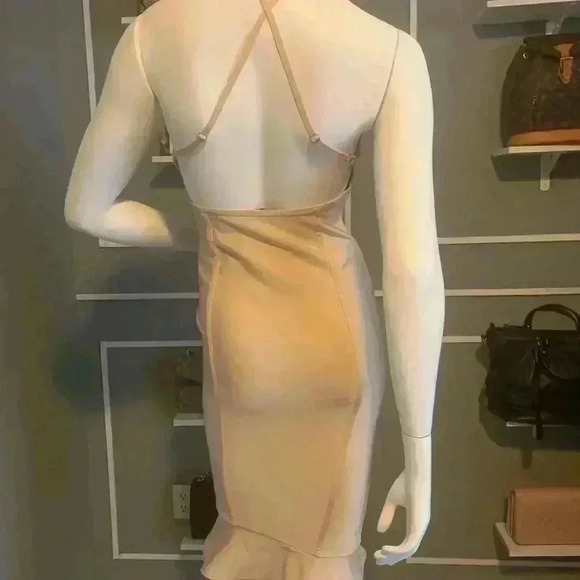 Pretty little thing - Picture 12 of 12